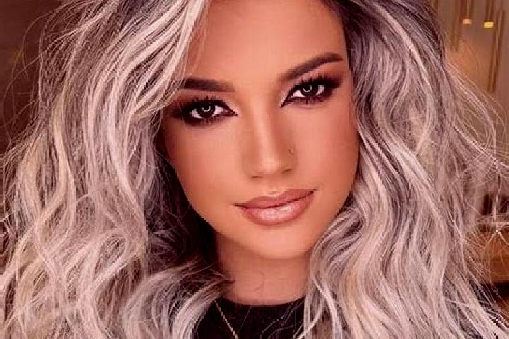 Sophia, 21, a platinum blonde brown-eyed latina companion based in Banjar Tegalsari. Offering Deep French Kissing, Tantra, Erotic Massage, Duos, Dinner Date....