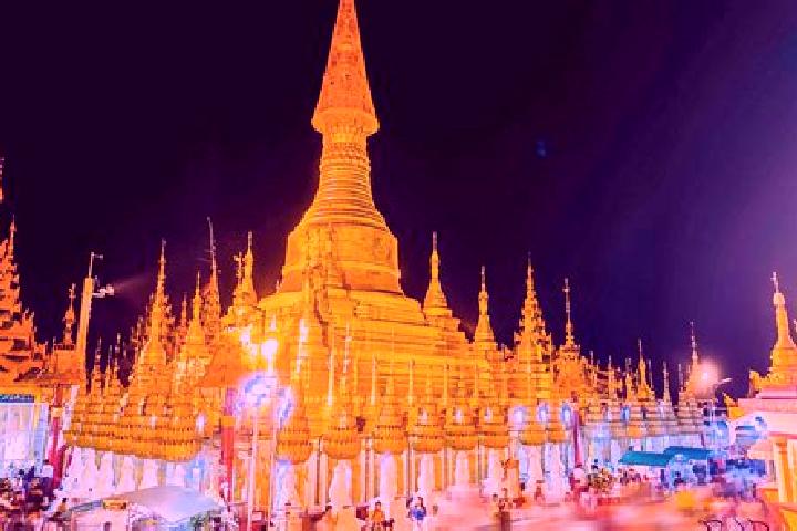 Sophia, 21 — Escort in Tha Pyay Kone, Myanmar