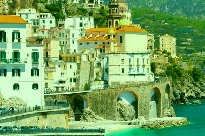 Sophia, 21 — Escort in Tornimparte, Italy