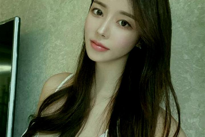 Sophia, 21 — Escort in Tuohula, China
