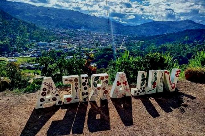 Sophia, 21 — Escort in Villa Rica, Peru