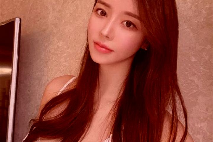 Sophia, 21 — Escort in Zhangjiawo, China