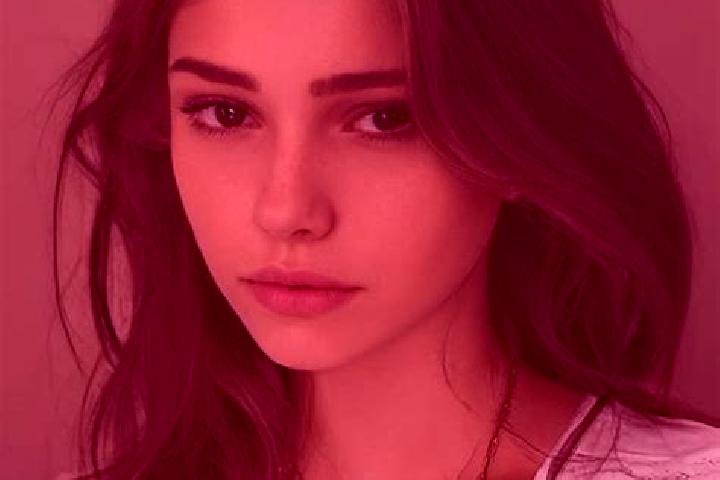 Sophia, 22, a chestnut blue-eyed slavic companion based in Mlu Prey Muoy. Offering OWO, A-Level, Party Girl. Available for incall and outcall, overnight book...