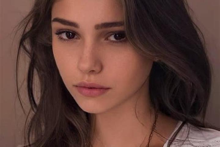 Sophia, 22, a chestnut grey-eyed slavic companion based in Nezhino. Offering Massage, GFE, Dinner Date, OWO. Available for incall and outcall, day and evenin...