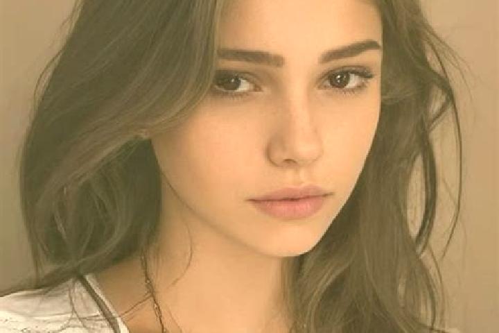 Sophia, 22, a chestnut hazel-eyed mixed companion based in Samut Songkhram. Offering GFE, Striptease, Massage. Available for incall and outcall, overnight bo...