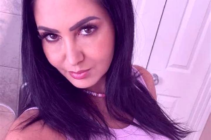 Sophia, 22, a dark blonde amber-eyed ebony companion based in Caroebe. Offering Roleplay, Duos, A-Level. Available for incall and outcall, day and evening da...