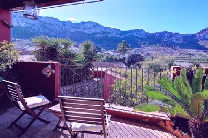 Sophia, 22, a red dark-eyed mediterranean companion based in Vall de Gallinera. Offering Massage, CIM, Roleplay, BDSM. Available for incall and outcall, day ...