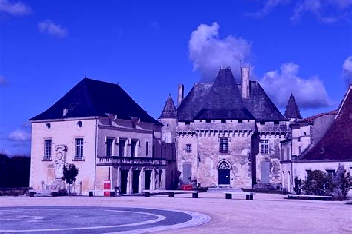 Sophia, 22 — Escort in Barbezieux-Saint-Hilaire, France