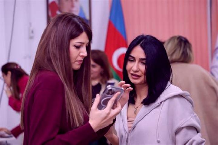 Sophia, 22 — Escort in Institut, Azerbaijan