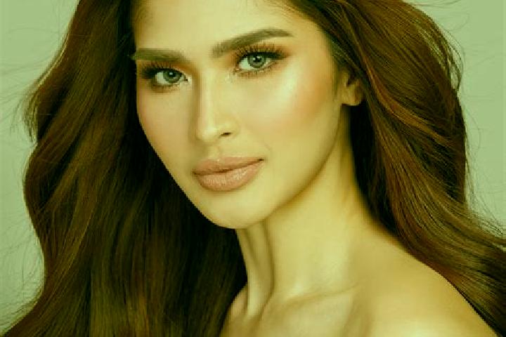 Sophia, 22 — Escort in Siniloan, Philippines