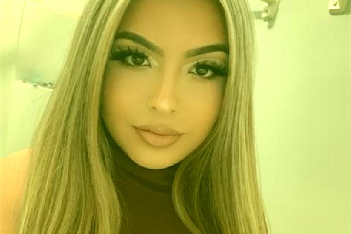 Sophia, 23, a blonde amber-eyed latina companion based in Macaracas. Offering Domination, OWO, Roleplay. Available for incall and outcall, day and evening da...