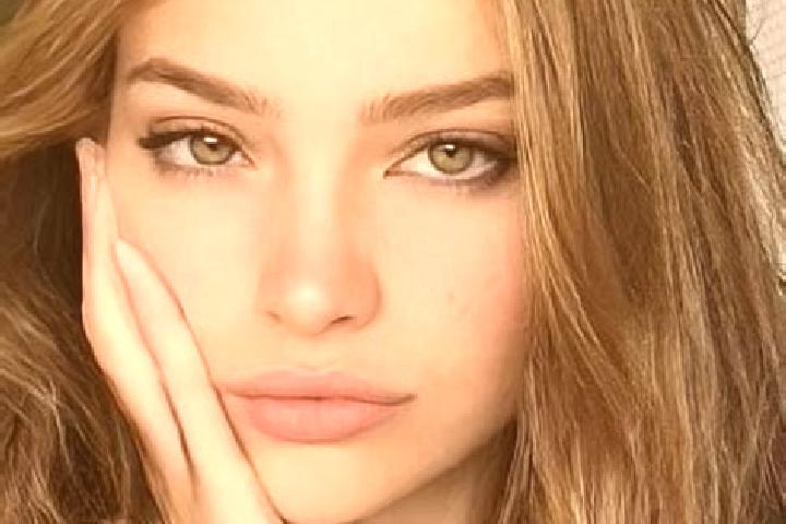 Sophia, 23, a blonde brown-eyed asian companion based in Pecenek. Offering Striptease, Massage, Couples, Party Girl. Available for incall and outcall, day an...