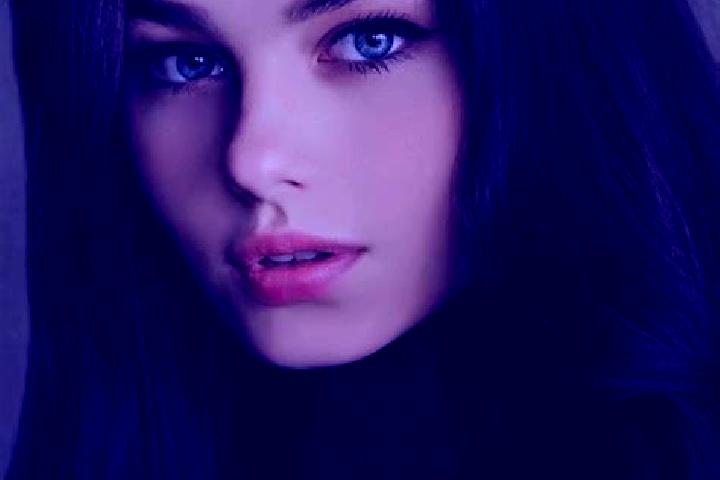 Sophia, 23, a chestnut blue-eyed slavic companion based in Qinglung. Offering Party Girl, GFE, CIM. Available for incall and outcall, day and evening dates.
