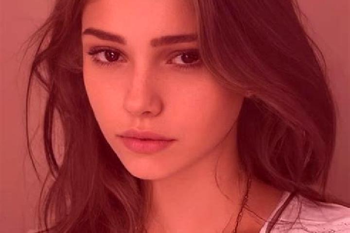 Sophia, 23, a chestnut grey-eyed slavic companion based in San Miguel Amatitlan. Offering Party Girl, OWO, CIM, Massage. Available for incall and outcall, ov...