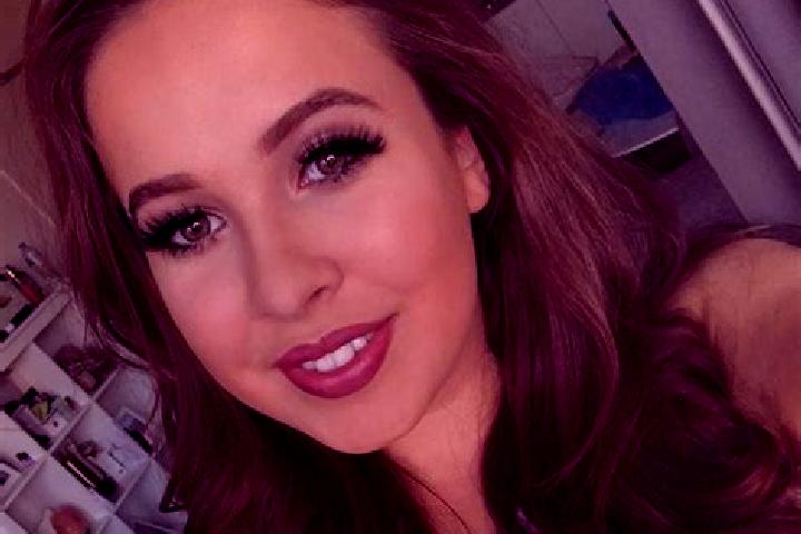 Sophia, 23, a dark blonde amber-eyed european companion based in Jucutacato. Offering Deep French Kissing, Party Girl, Tantra. Available for incall and outca...
