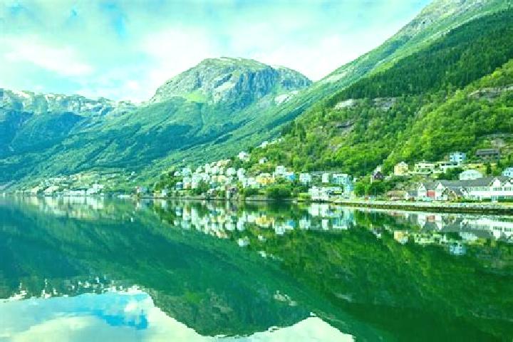 Sophia, 23 — Escort in Fosser, Norway