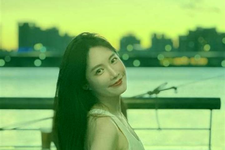 Sophia, 23 — Escort in Haolaishan, China