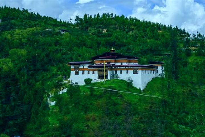 Sophia, 23 — Escort in Lungtenzampa, Bhutan