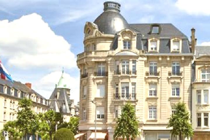 Sophia, 23 — Escort in Nommern, Luxembourg