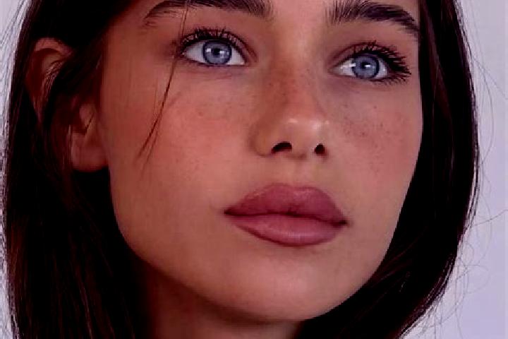 Sophia, 24, a auburn brown-eyed european companion based in Costi. Offering Erotic Massage, Girlfriend Experience, GFE, Massage, Duos. Available for incall a...