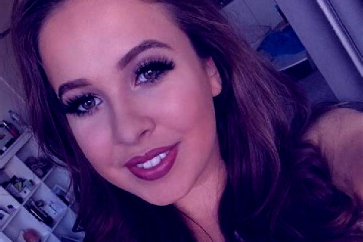 Sophia, 24, a black grey-eyed mixed companion based in Bad Bevensen. Offering CIM, A-Level, Striptease. Available for incall and outcall, day and evening dates.