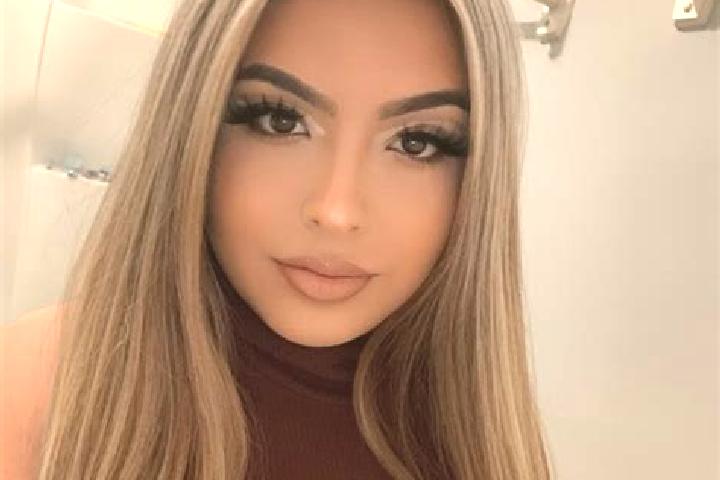 Sophia, 24, a blonde brown-eyed latina companion based in Kajisara. Offering Massage, A-Level, Party Girl, Tantra. Available for incall and outcall, overnigh...