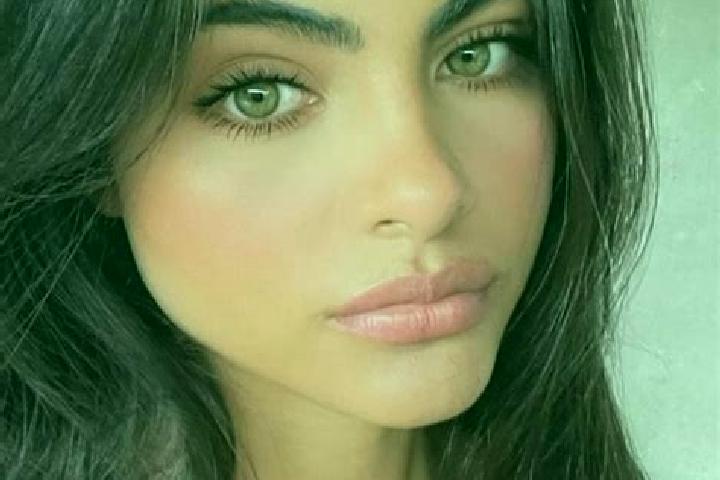 Sophia, 24, a brunette grey-eyed indian companion based in Argente. Offering Dinner Date, Massage, Domination, GFE, Fetish. Available for incall and outcall,...