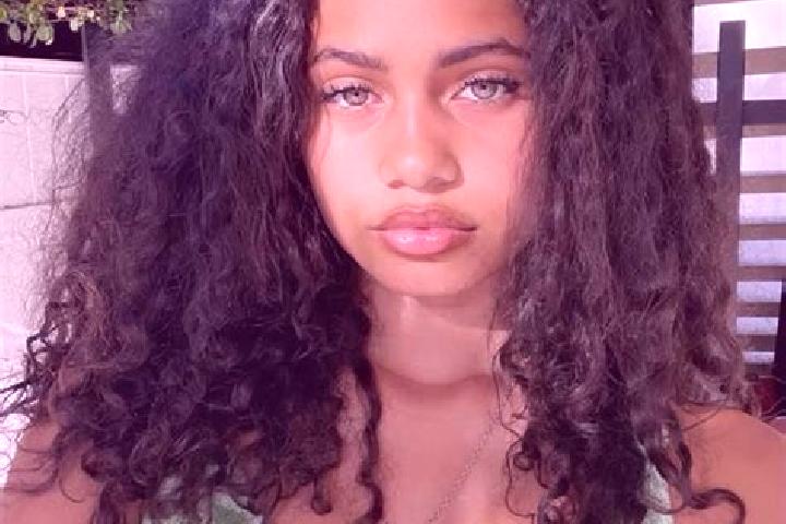 Sophia, 24, a dark blonde amber-eyed mixed companion based in Praslavice. Offering GFE, Couples, Massage, Dinner Date. Available for incall and outcall, day ...