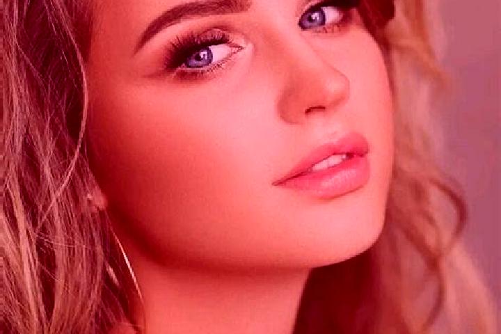 Sophia, 24, a dark blonde blue-eyed caucasian companion based in Knittlingen. Offering Massage, Prostate Massage, OWO. Available for incall and outcall, over...