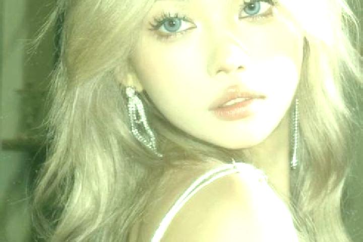 Sophia, 24, a platinum blonde hazel-eyed asian companion based in Eastern Kings. Offering Couples, Tantra, Duos, Massage. Available for incall and outcall, d...