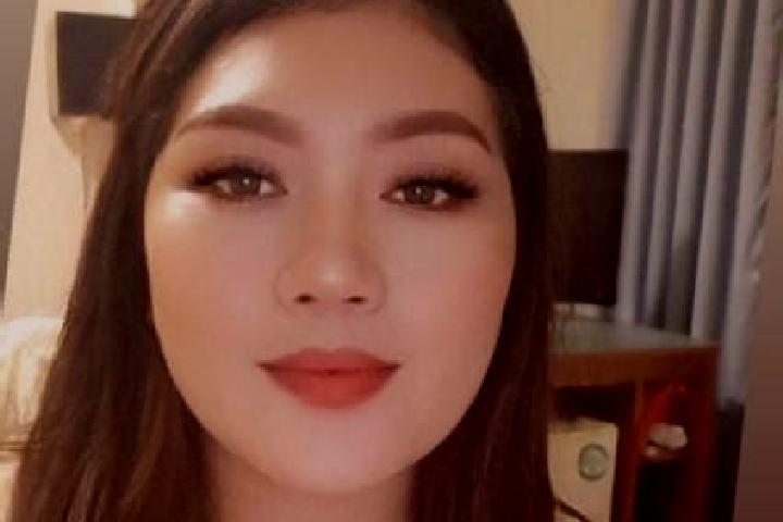 Sophia, 24, a red grey-eyed latina companion based in Shuangtai. Offering Duos, Dinner Date, Erotic Massage. Available for incall and outcall, day and evenin...