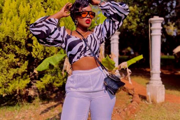 Sophia, 24 — Escort in Mmametlhake, South Africa