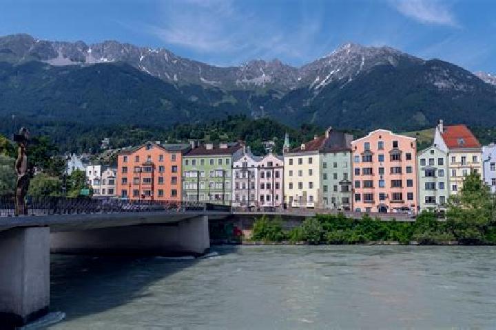 Sophia, 24 — Escort in Voecklamarkt, Austria
