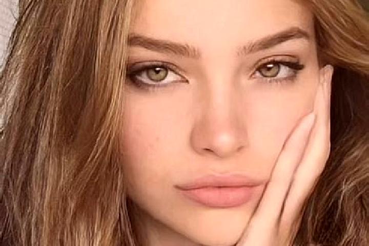 Sophia, 25, a blonde hazel-eyed latina companion based in Bouffioulx. Offering 69, CIM, Domination, Striptease. Available for incall and outcall, overnight b...