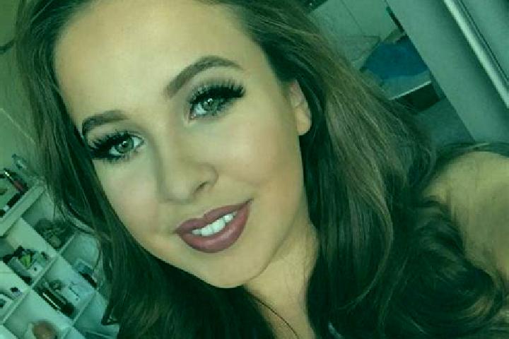 Sophia, 25, a chestnut amber-eyed caribbean companion based in Bruggen. Offering Girlfriend Experience, Prostate Massage, Couples, Duos, Party Girl. Availabl...