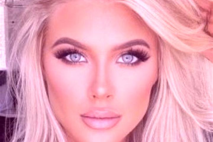 Sophia, 25, a platinum blonde hazel-eyed mixed companion based in Ventanilla. Offering Duos, Roleplay, A-Level, Massage. Available for incall and outcall, da...