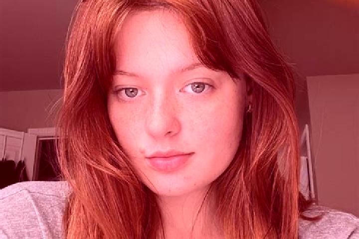 Sophia, 25, a red brown-eyed european companion based in Neuland. Offering Duos, Deep French Kissing, A-Level, Massage. Available for incall and outcall, ove...