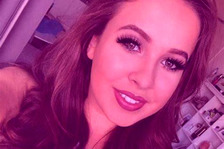 Sophia, 25, a red dark-eyed mediterranean companion based in Notre-Dame-de-Gravenchon. Offering GFE, Duos, Girlfriend Experience, Fetish. Available for incal...