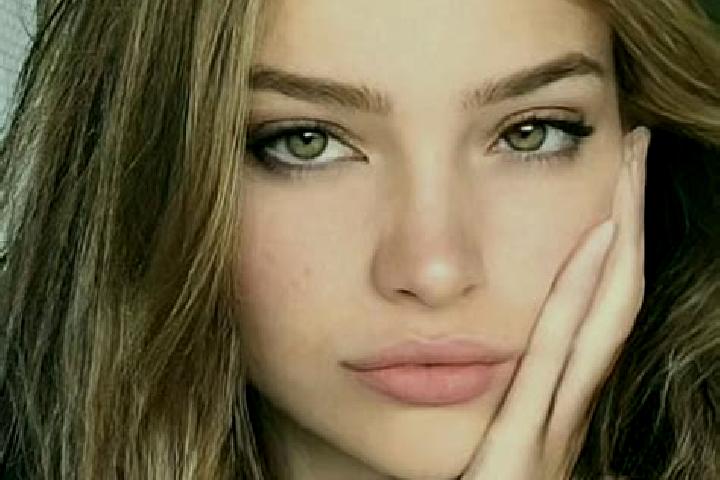 Sophia, 25, a red hazel-eyed latina companion based in Grossnaundorf. Offering Duos, Deep French Kissing, Couples. Available for incall and outcall, overnigh...