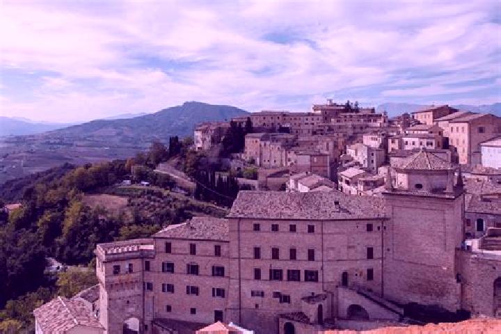 Sophia, 25 — Escort in Montalto delle Marche, Italy