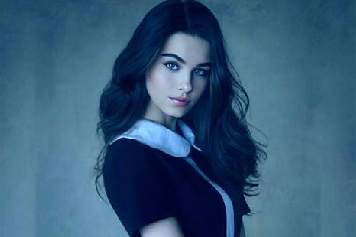 Sophia, 26, a brunette dark-eyed slavic companion based in Redford. Offering Party Girl, Roleplay, Tantra, Domination. Available for incall and outcall, over...
