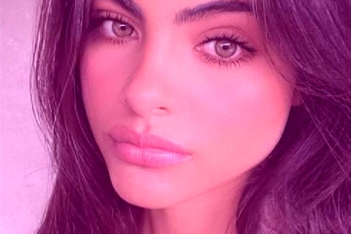 Sophia, 26, a brunette grey-eyed indian companion based in Tlmace. Offering Overnight, OWO, Travel Companion. Available for incall and outcall, overnight boo...