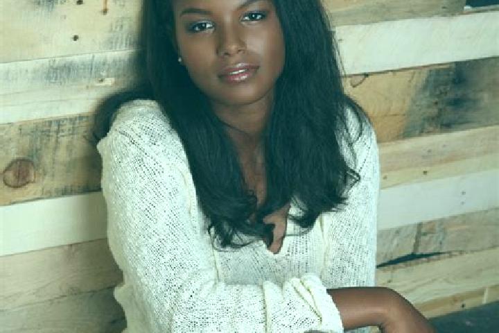 Sophia, 26, a red dark-eyed ebony companion based in Cergnago. Offering Deep French Kissing, Domination, Party Girl. Available for incall and outcall, day an...