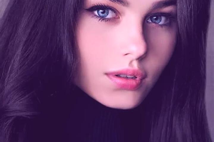 Sophia, 26, a red dark-eyed european companion based in Paniko. Offering Domination, BDSM, Deep French Kissing, Girlfriend Experience. Available for incall a...