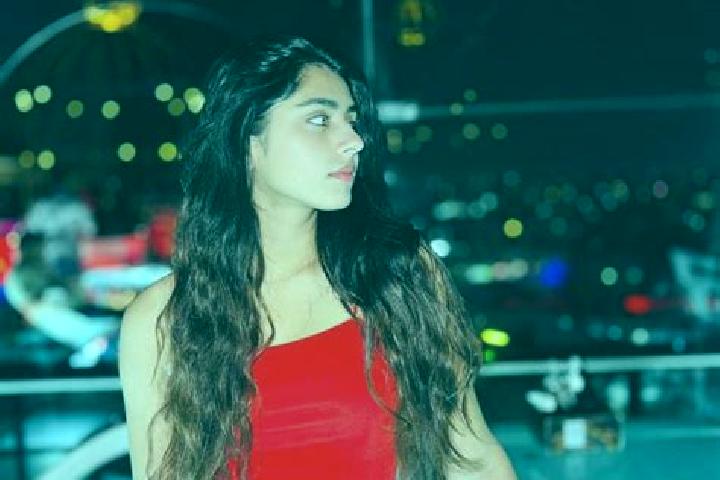 Sophia, 26, a red dark-eyed mediterranean companion based in Vasaj. Offering 69, Striptease, Roleplay, Party Girl. Available for incall and outcall, overnigh...