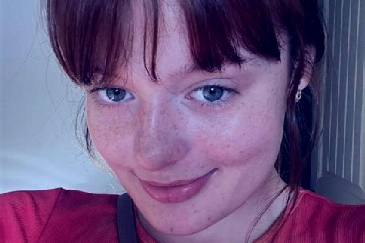 Sophia, 26, a red grey-eyed european companion based in Sioagard. Offering BDSM, GFE, Erotic Massage, Domination. Available for incall and outcall, day and e...