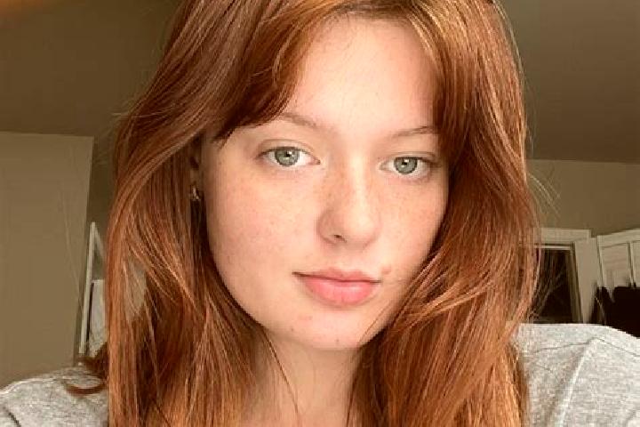 Sophia, 26, a red hazel-eyed slavic companion based in Sandoval. Offering CIM, Striptease, Dinner Date. Available for incall and outcall, day and evening dates.
