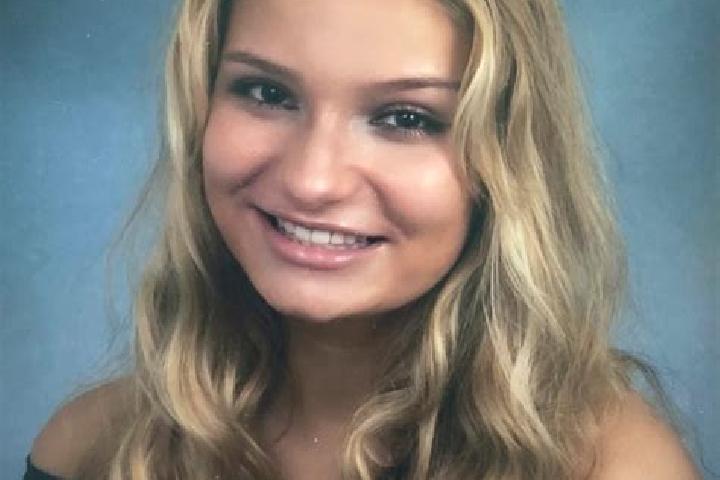 Sophia, 26 — Escort in Ambler, United States