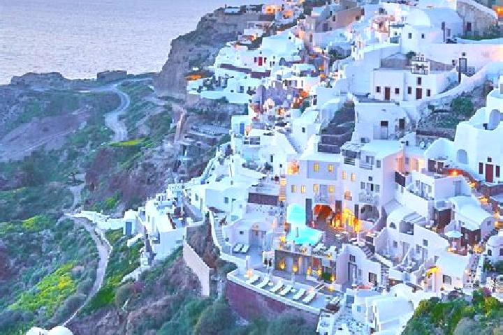 Sophia, 26 — Escort in Makrikapa, Greece