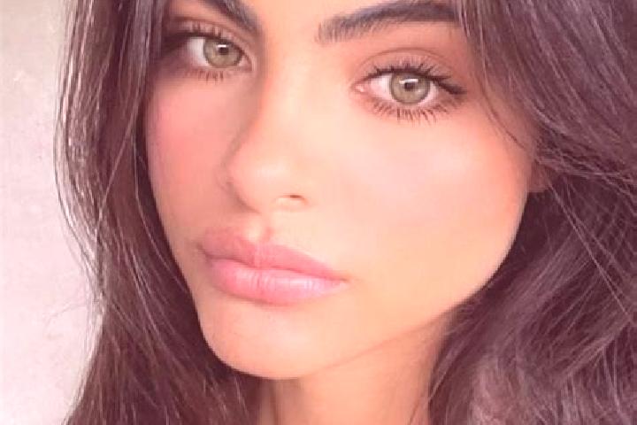 Sophia, 27, a black green-eyed european companion based in Sabuncu. Offering 69, Deep French Kissing, Erotic Massage, Roleplay. Available for incall and outc...
